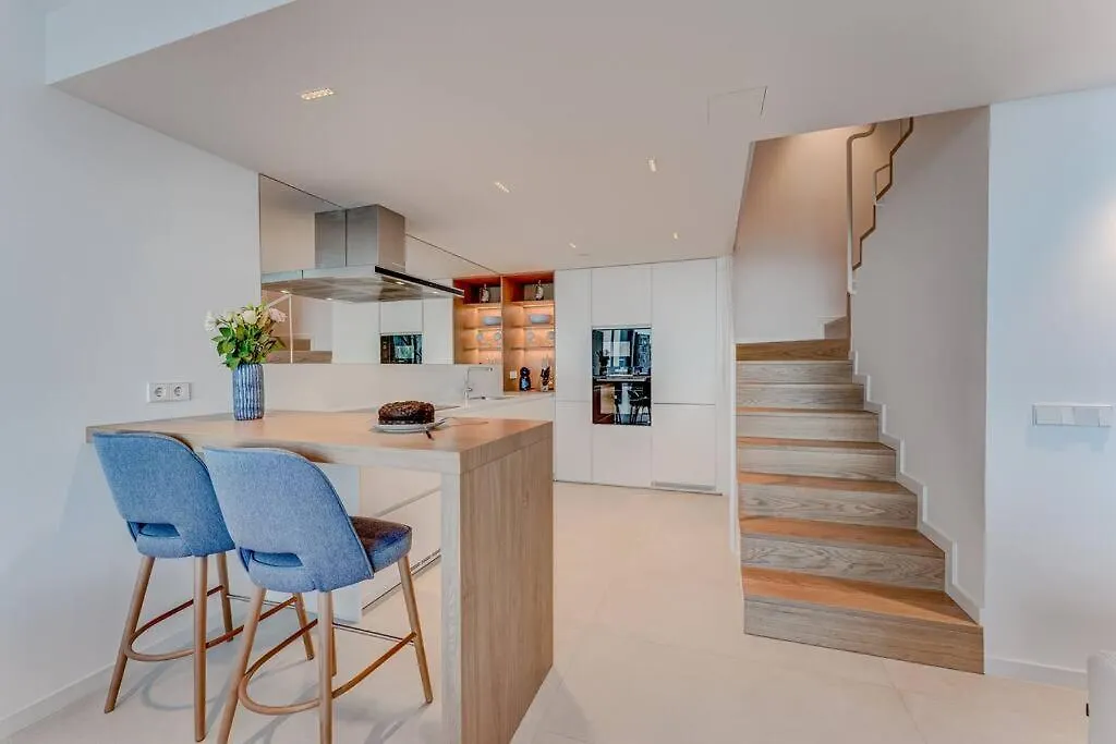 Apartamento Luxury Triplex + Pool, Jacuzzi - Sissipark Azul Acantilado de los Gigantes España